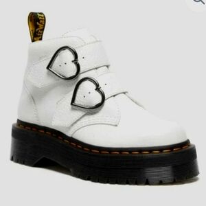 DR MARTENS DEVON HEART PLATFORM BOOTS